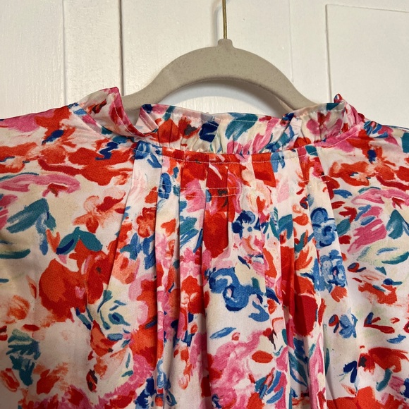 High Neck Floral Ruffle Shirt - Picture 2 of 7